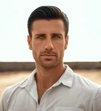 PhotoDirector - Langhaarfrisuren testen